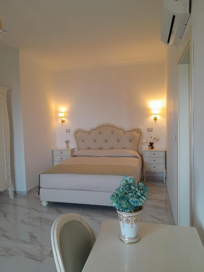 La Vigna Del Vento Bed & Breakfast Casola di Napoli Dış mekan fotoğraf