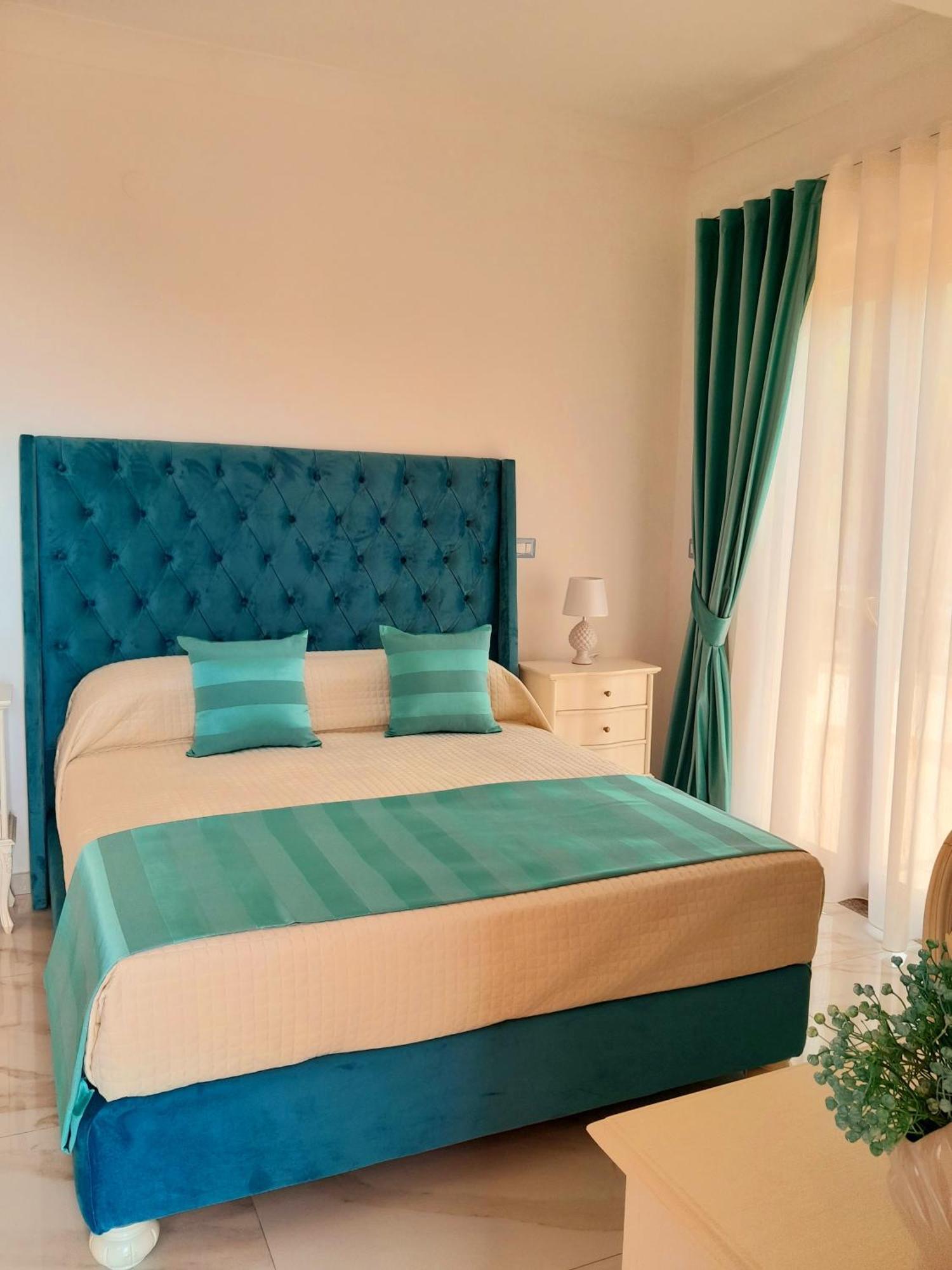 La Vigna Del Vento Bed & Breakfast Casola di Napoli Dış mekan fotoğraf
