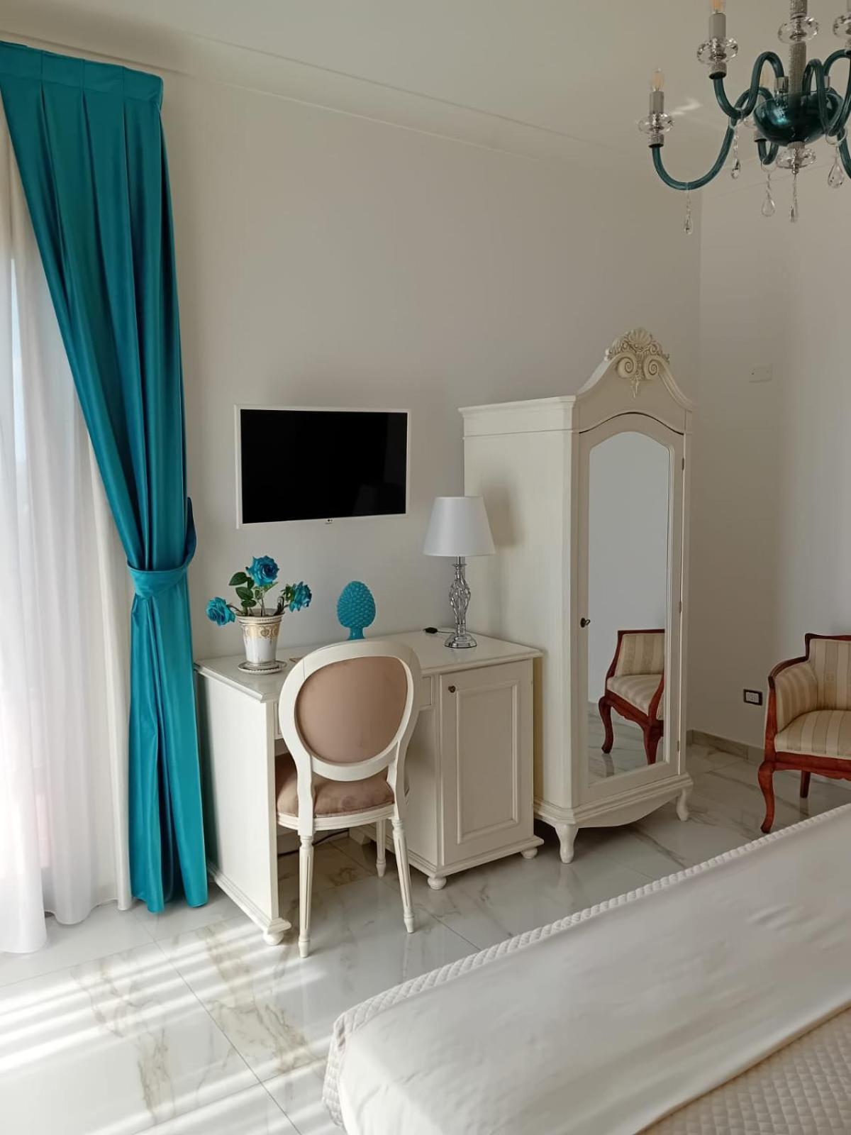 La Vigna Del Vento Bed & Breakfast Casola di Napoli Dış mekan fotoğraf