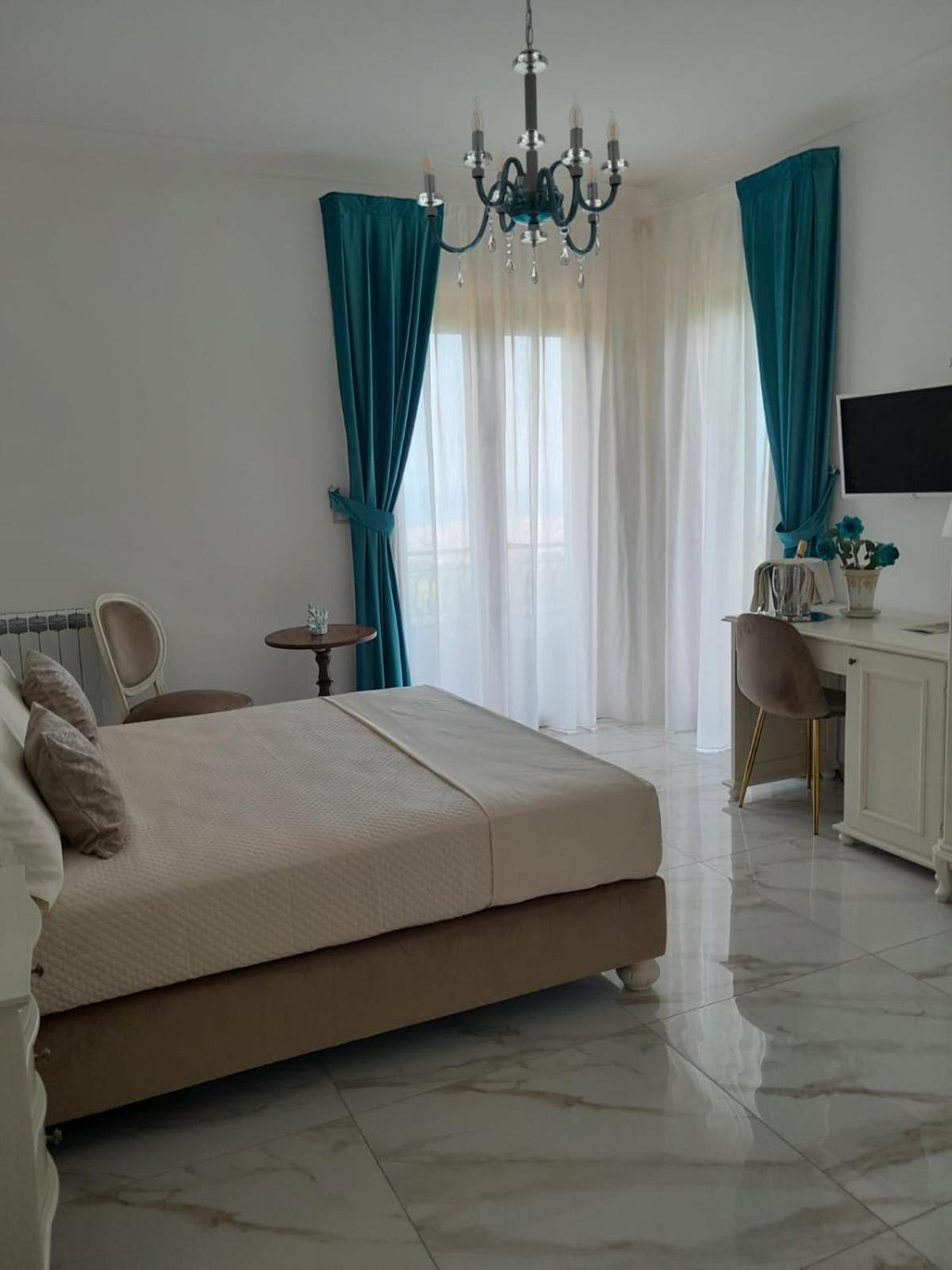 La Vigna Del Vento Bed & Breakfast Casola di Napoli Dış mekan fotoğraf