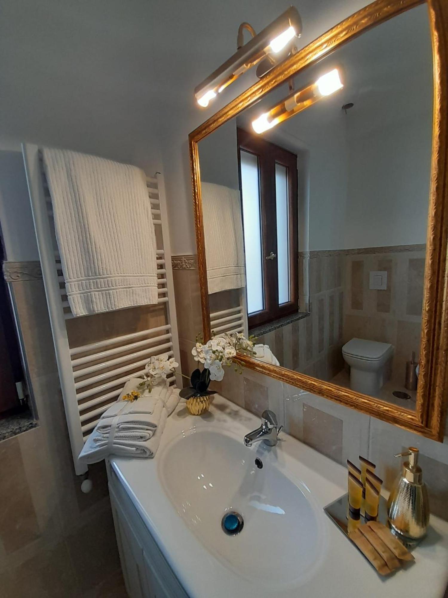La Vigna Del Vento Bed & Breakfast Casola di Napoli Dış mekan fotoğraf
