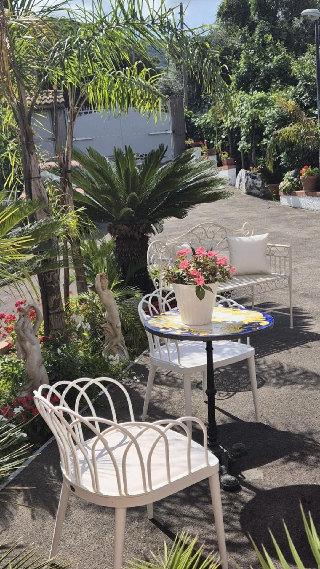La Vigna Del Vento Bed & Breakfast Casola di Napoli Dış mekan fotoğraf